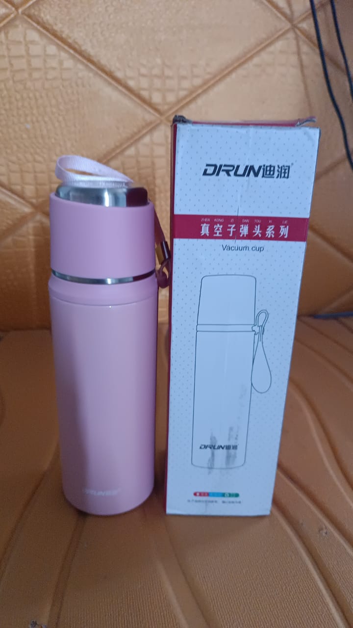 Stainless Steel Vacuum Insulated water Bottle 600ml Approx Stainless Steel Vacuum Insulated water Bottle 600ml Approx